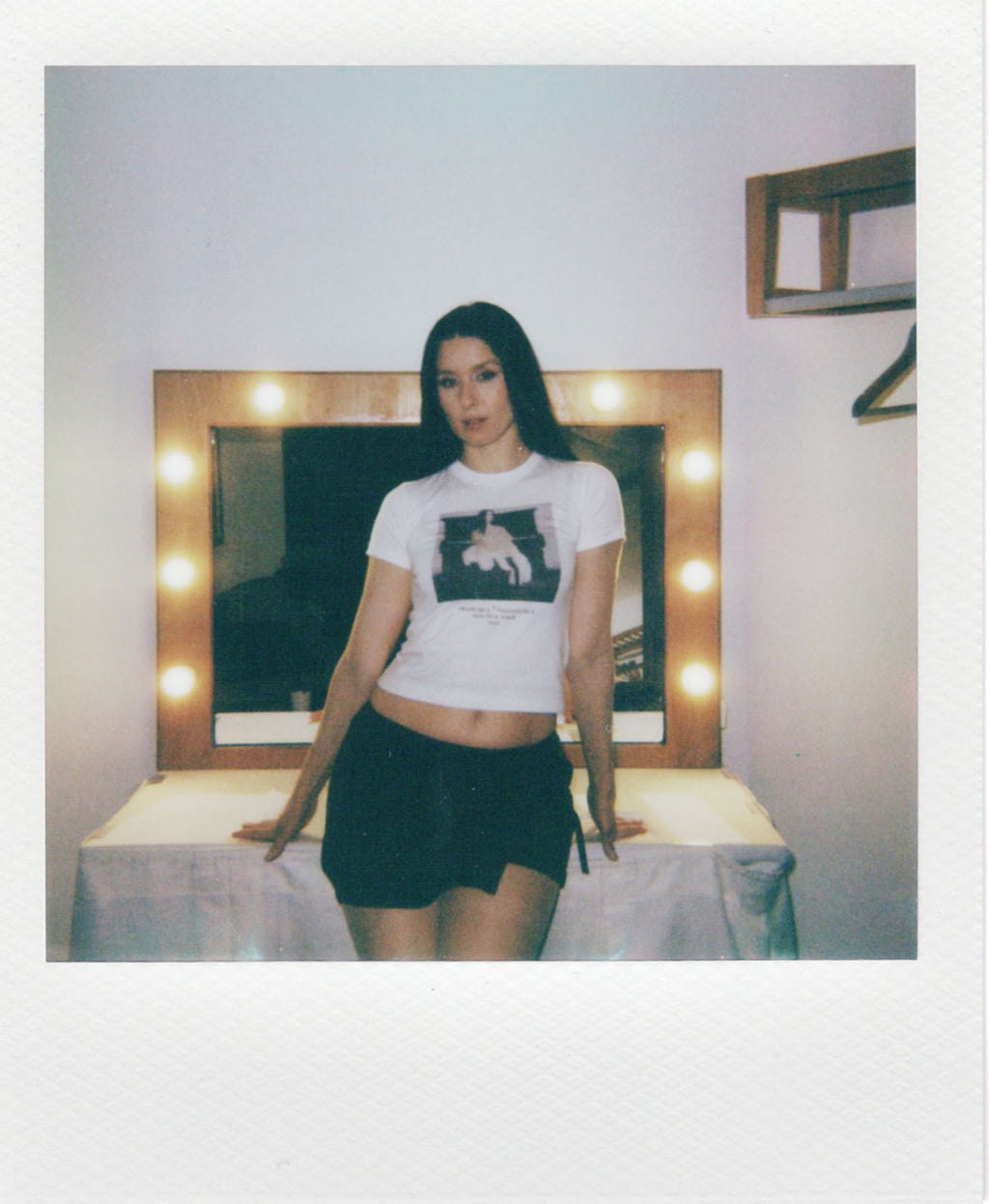 Polera MALDITA 2026 Polaroid